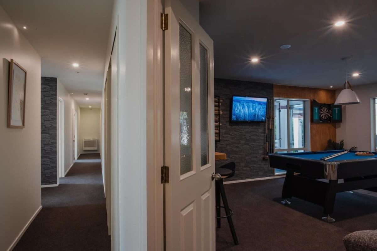 Hidden Gem Of - Sleeps 13 Christchurch