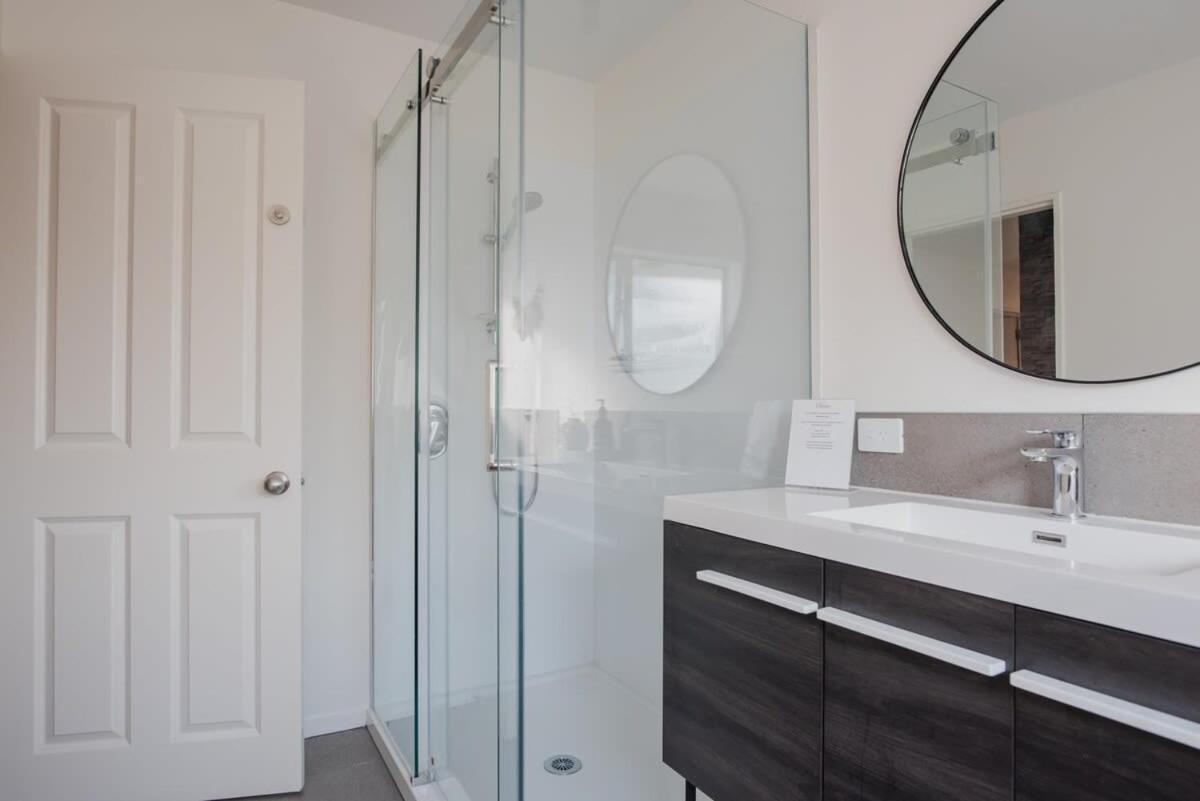 Hidden Gem Of - Sleeps 13 Holiday home Christchurch