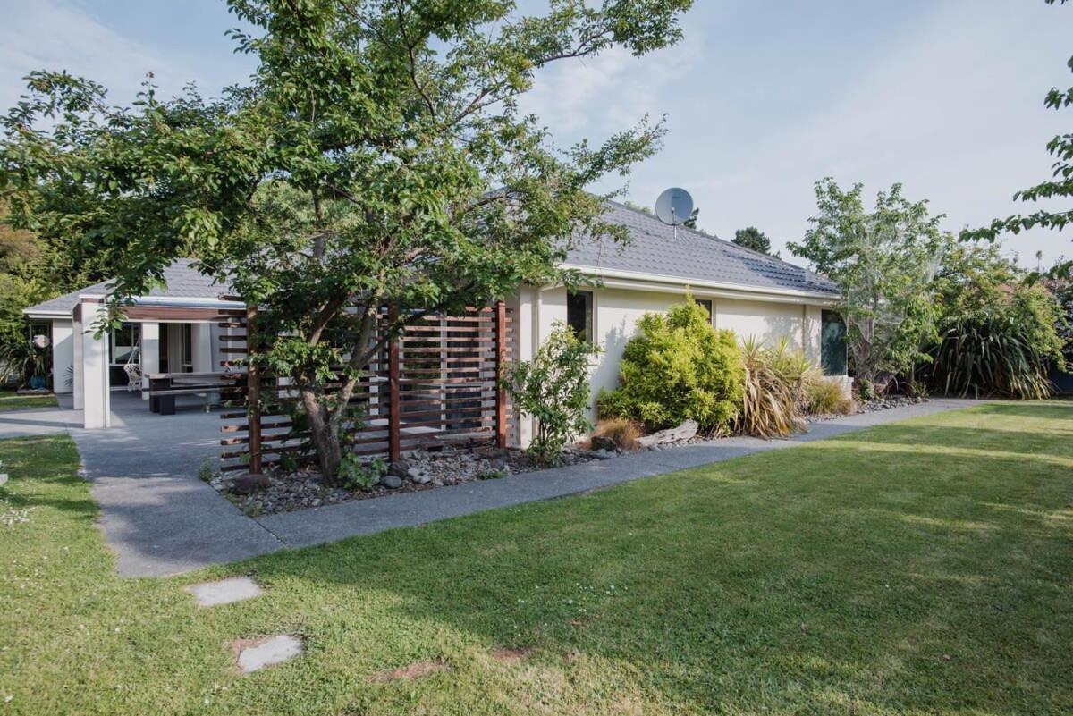 Hidden Gem Of - Sleeps 13 * Christchurch